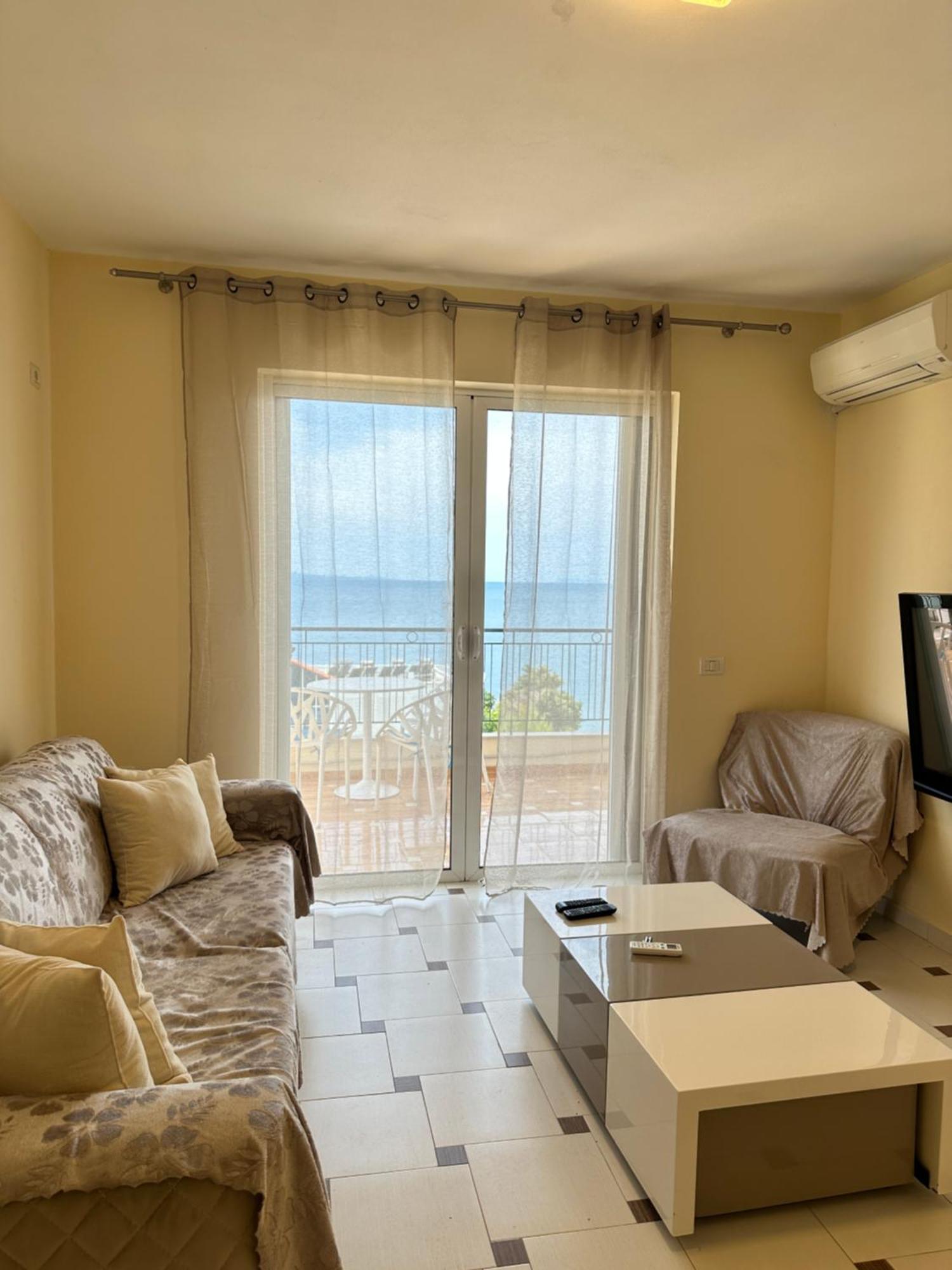 White Sea View Residence 2 ซารานเดอ ภายนอก รูปภาพ
